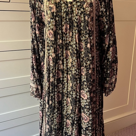 Natalie Martin Pink and Black Floral Maxi Dress - Picture 3 of 4